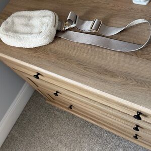 Lululemon Sherpa belt bag